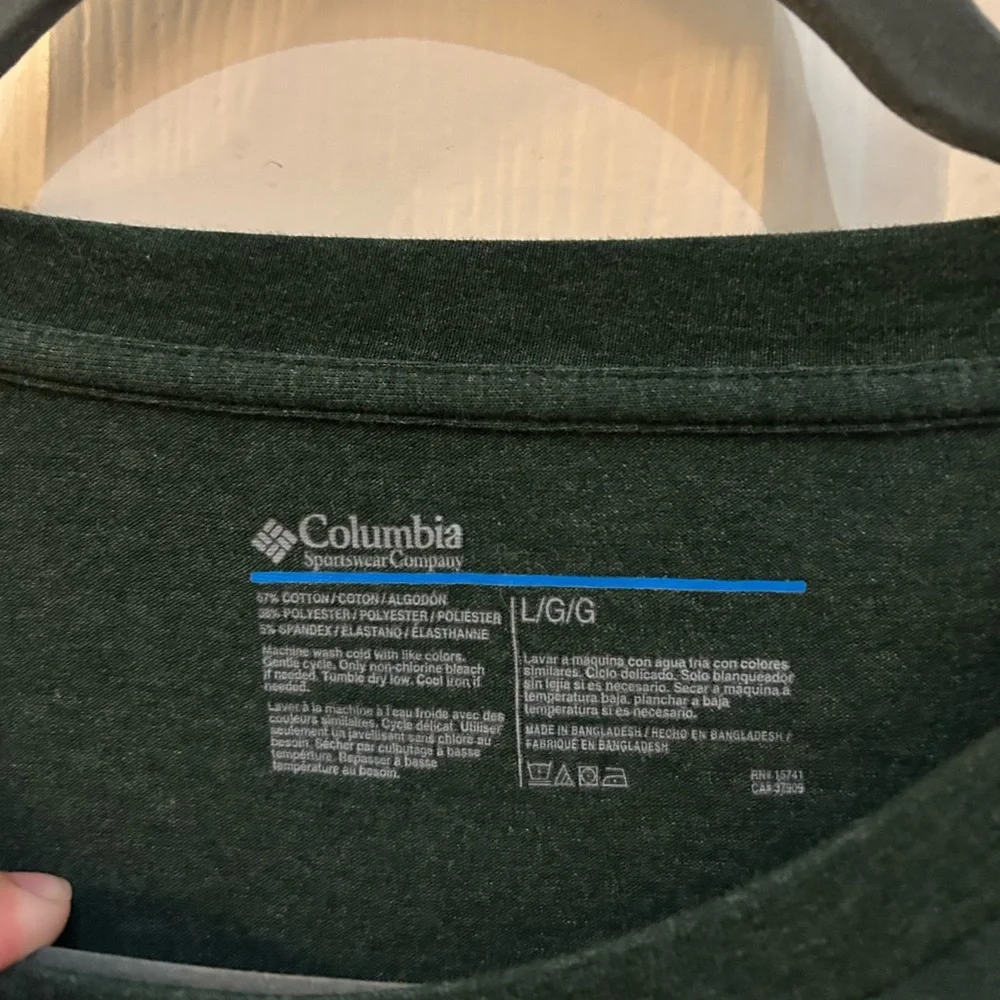Columbia Men's Green Long Sleeve Tee